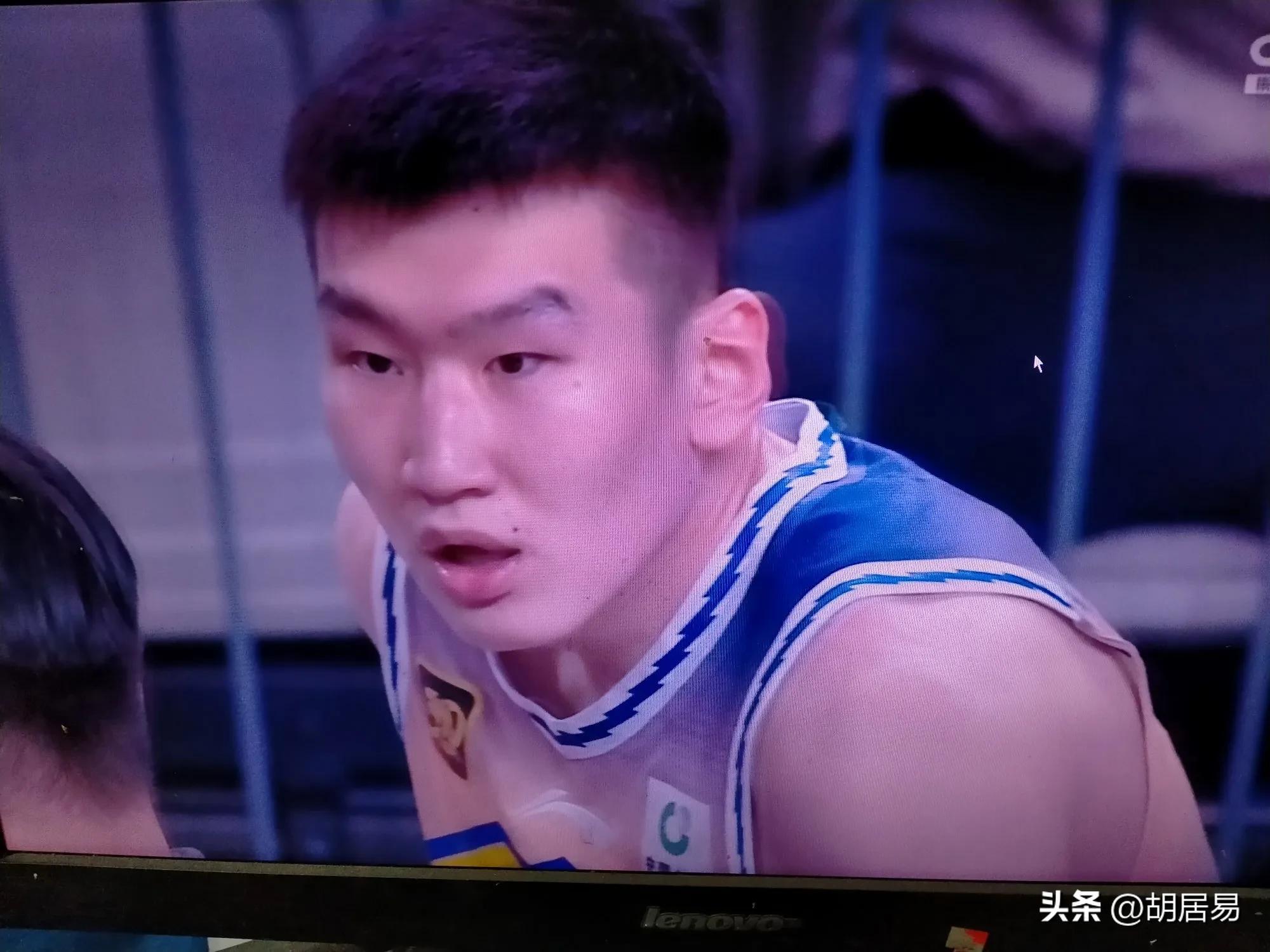 新疆男篮士气高涨，击败对手大获全胜
