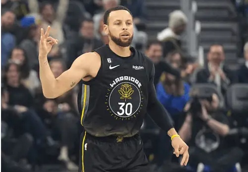 勇士客场大胜魔术,保持连胜气焰 勇士客场大胜魔术,保持连胜气焰